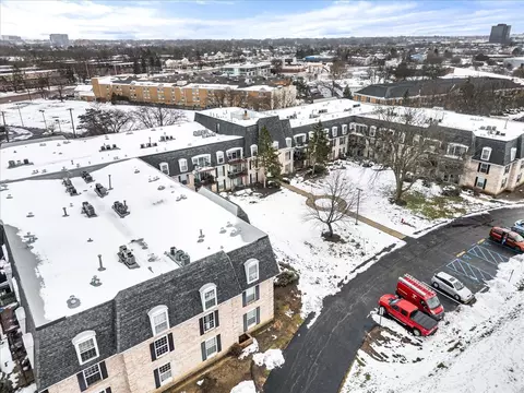 5200 Carriageway Dr #302, Rolling Meadows, IL 60008 photo 35