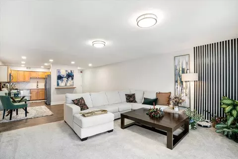 5200 Carriageway Dr #302, Rolling Meadows, IL 60008 photo 11