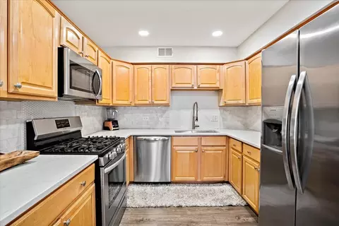 5200 Carriageway Dr #302, Rolling Meadows, IL 60008 photo 7