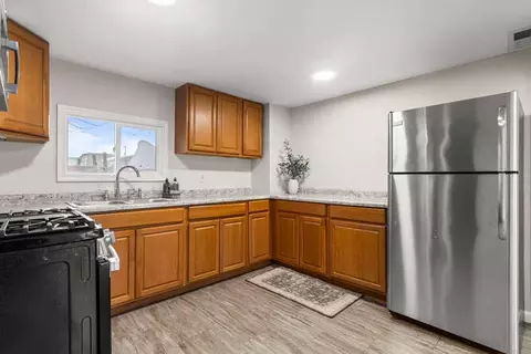 Kitchen - 607 N James St, Champaign, IL 61821 photo 2 of 4