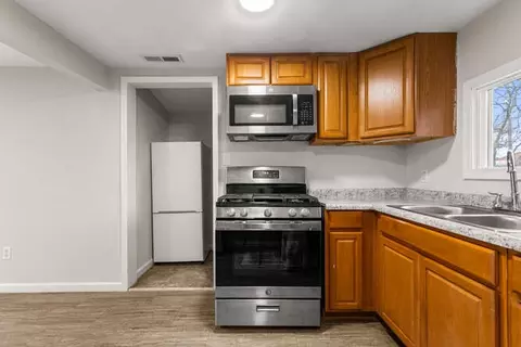 Kitchen - 607 N James St, Champaign, IL 61821 photo 3 of 4