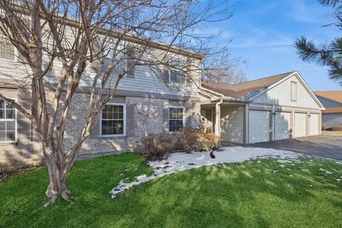 235 Crestview Dr #A, Wauconda, IL 60084