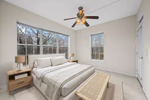 Bedroom - 3115 Town Square Dr #206, Rolling Meadows, IL 60008 photo 2 of 2