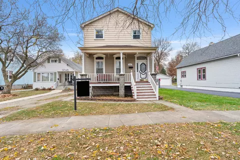 9546 S Spaulding Ave, Evergreen Park, IL 60805