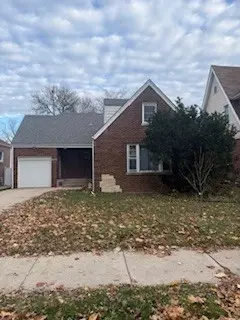 13829 S State St, Riverdale, IL 60827