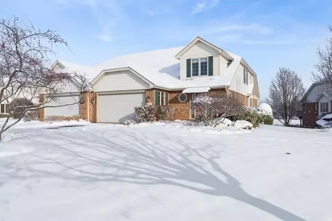 13773 Steeples Rd, Lemont, IL 60439