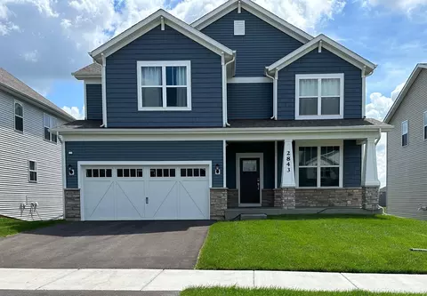 2843 Lancelot Ln, Naperville, IL 60564