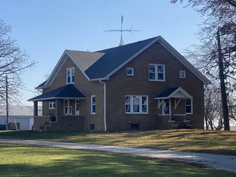 8742 E 1300th St, Granville, IL 61326