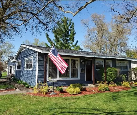 100 E Willow St, Fairbury, IL 61739