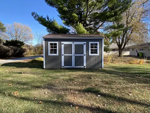 100 E Willow St, Fairbury, IL 61739 photo 5