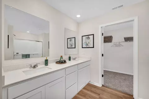 Other - 308 Astor Ct, Elgin, IL 60124 photo 6 of 7