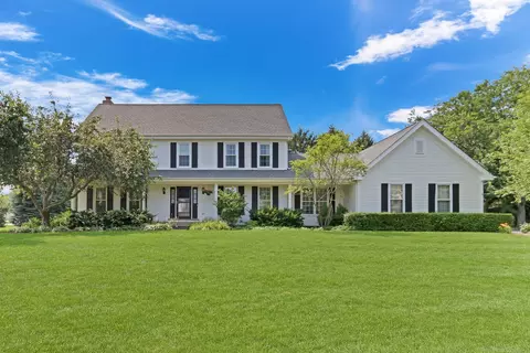 17533 W Mill Creek Crossing Dr, Gurnee, IL 60031