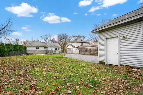 Exterior - 2102 Eastman St, Rolling Meadows, IL 60008 photo 5 of 5