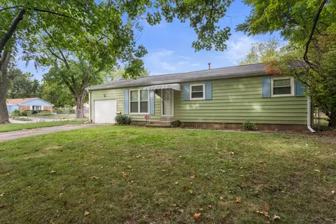 1007 Rainbow Vw, Urbana, IL 61802