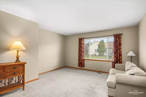 Living - 21728 W Empress Ln, Plainfield, IL 60544 photo 2 of 4