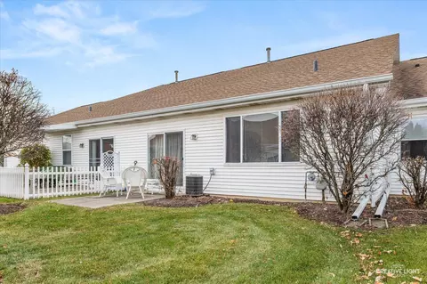 Exterior - 21728 W Empress Ln, Plainfield, IL 60544 photo 4 of 5