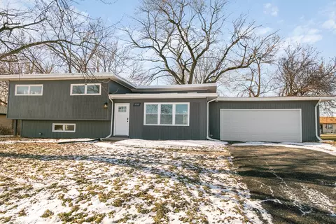 1513 Rickey Dr, Joliet, IL 60433