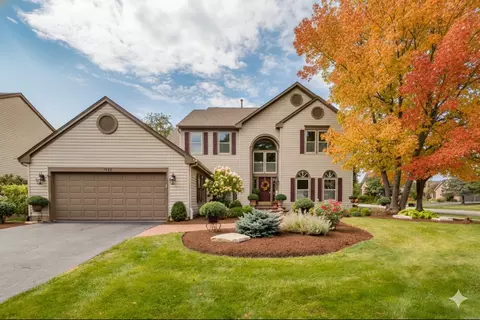 1582 Dogwood Dr, Crystal Lake, IL 60014