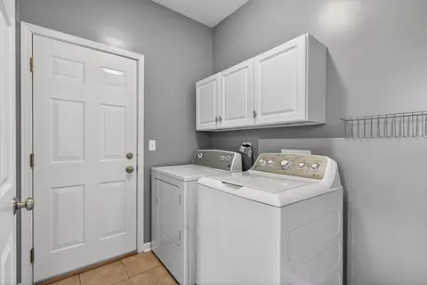 Other - 234 Longview Dr, Elgin, IL 60124 photo 3 of 7
