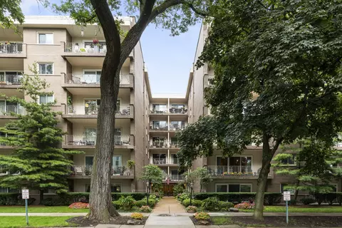 407 Ashland Ave #5F, River Forest, IL 60305
