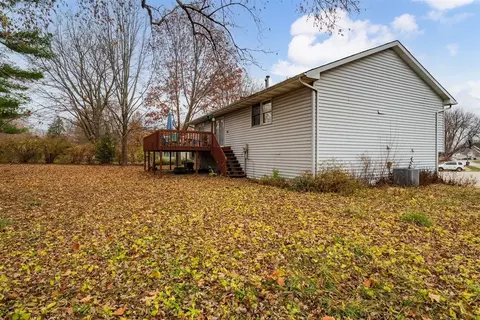 Exterior - 901 Charlotte Dr, Normal, IL 61761 photo 5 of 9