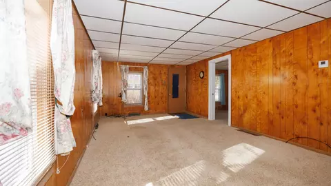 Living - 305 S Harrison St, Colfax, IL 61728 photo 3 of 4