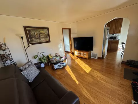 Living - 886 E Thacker St, Des Plaines, IL 60016 photo 1 of 1