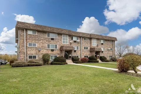 1003 Argyle St #5A, Bensenville, IL 60106