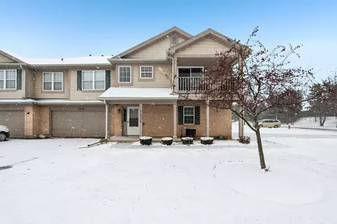 7035 Buchanan Dr #17-5, Gurnee, IL 60031