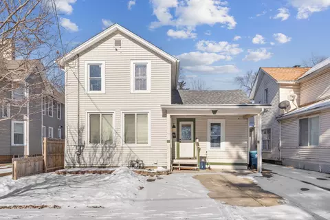 572 North Ave, Aurora, IL 60505