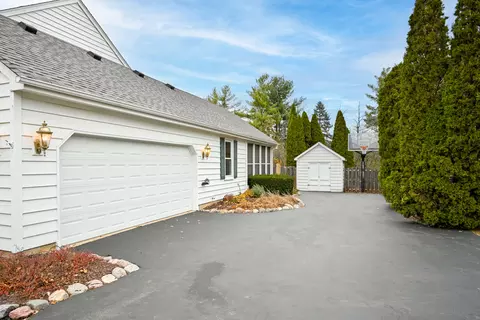 710 Braewood Dr, Algonquin, IL 60102 photo 3