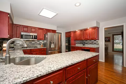 710 Braewood Dr, Algonquin, IL 60102 photo 12