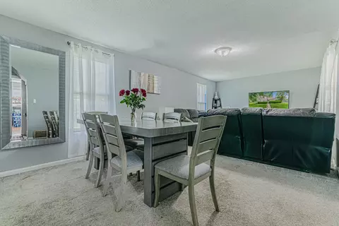Dining - 552 Walnut Ave, Elgin, IL 60123 photo 1 of 3
