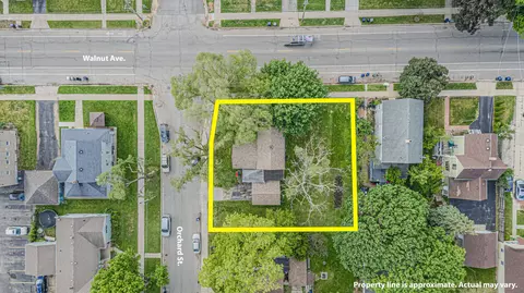 View/Area - 552 Walnut Ave, Elgin, IL 60123 photo 1 of 4