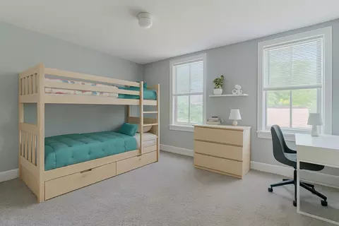 Bedroom - 552 Walnut Ave, Elgin, IL 60123 photo 3 of 3