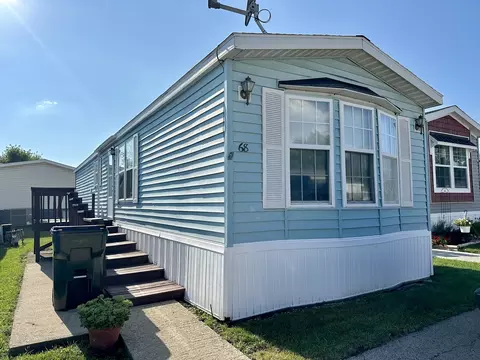 27 W370 Geneva Rd #68, West Chicago, IL 60185