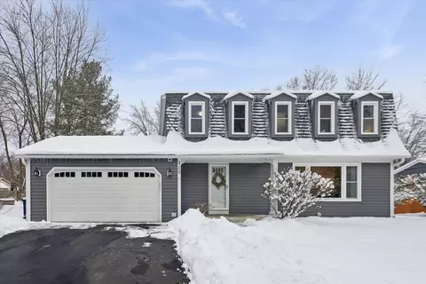 312 Leeds Ct, Naperville, IL 60565
