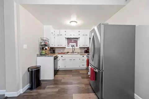 Kitchen - 809 Poplar St, Ottawa, IL 61350 photo 1 of 3