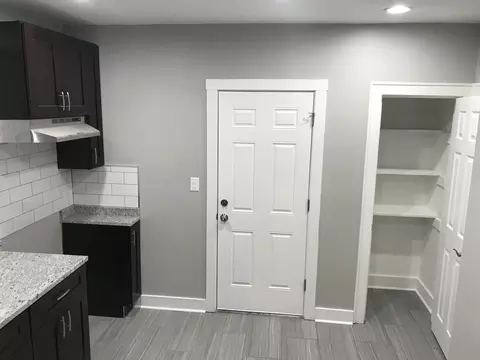 5526 N Artesian Ave, Chicago, IL 60625 photo 13