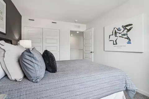Bedroom - 1263 Wildflower Ln, Bartlett, IL 60103 photo 4 of 8
