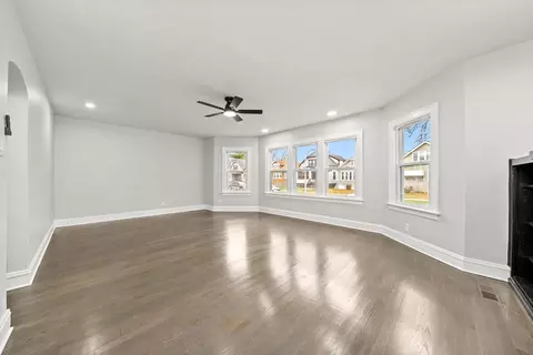11009 S Normal Ave, Chicago, IL 60628 photo 4