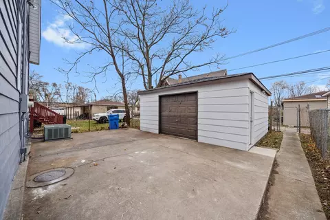11009 S Normal Ave, Chicago, IL 60628 photo 39