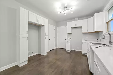 11009 S Normal Ave, Chicago, IL 60628 photo 23