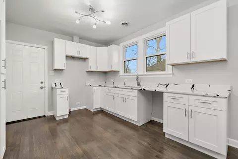 11009 S Normal Ave, Chicago, IL 60628 photo 21