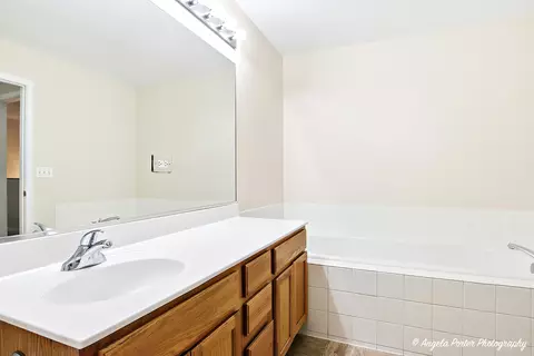 304 Whitaker Trl #2-4, Mchenry, IL 60050 photo 25