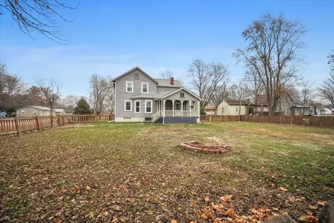 Exterior - 602 Sheridan St, Chenoa, IL 61726 photo 6 of 6