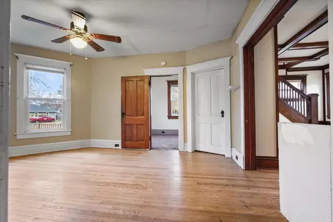 Living - 602 Sheridan St, Chenoa, IL 61726 photo 8 of 8