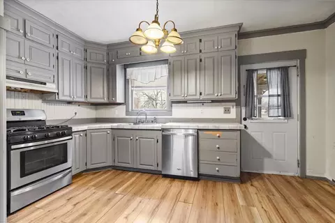 Kitchen - 602 Sheridan St, Chenoa, IL 61726 photo 1 of 4