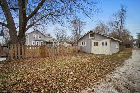 Exterior - 602 Sheridan St, Chenoa, IL 61726 photo 5 of 6
