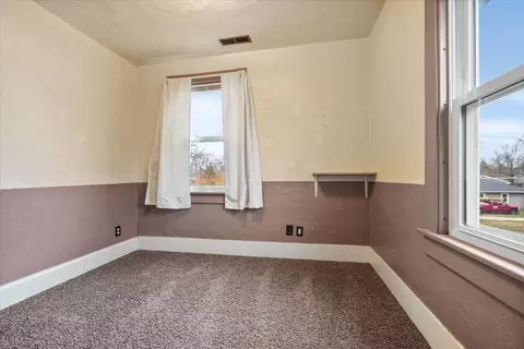 Bedroom - 602 Sheridan St, Chenoa, IL 61726 photo 1 of 4
